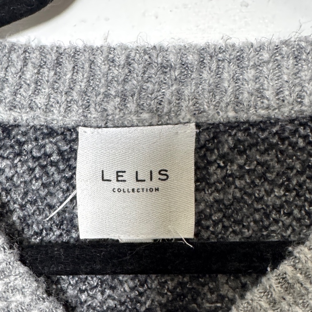 Le Lis Gray Star Print Oversized Cozy Knit Sweater Medium Soft Slouchy Pullover - Picture 3 of 8